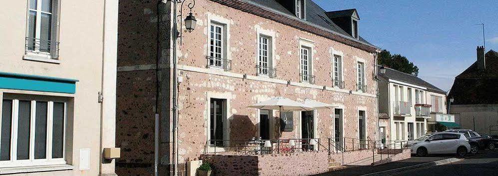 Logis - Auberge De L'Abbaye Thiron-Gardais Екстер'єр фото